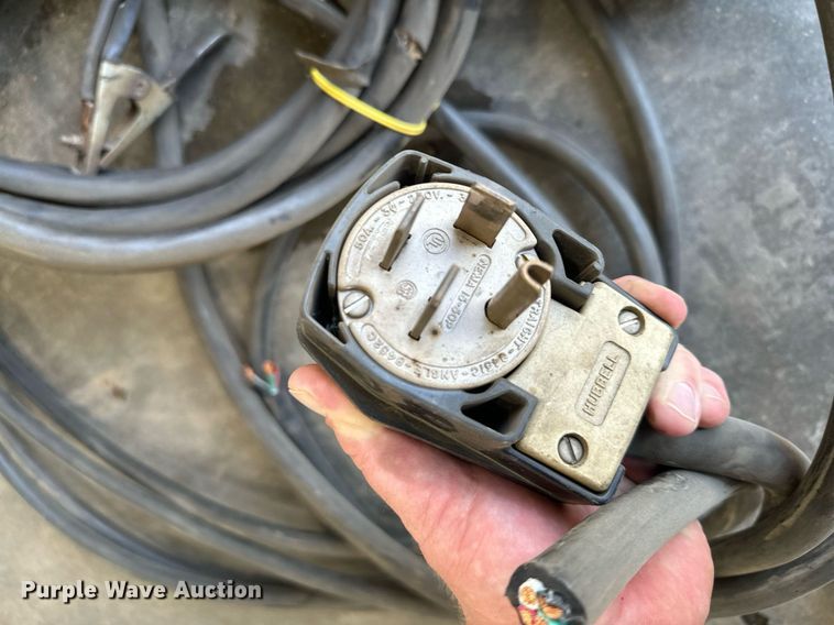 image for item MQ9375 Esab Powercut 1500  plasma cutter