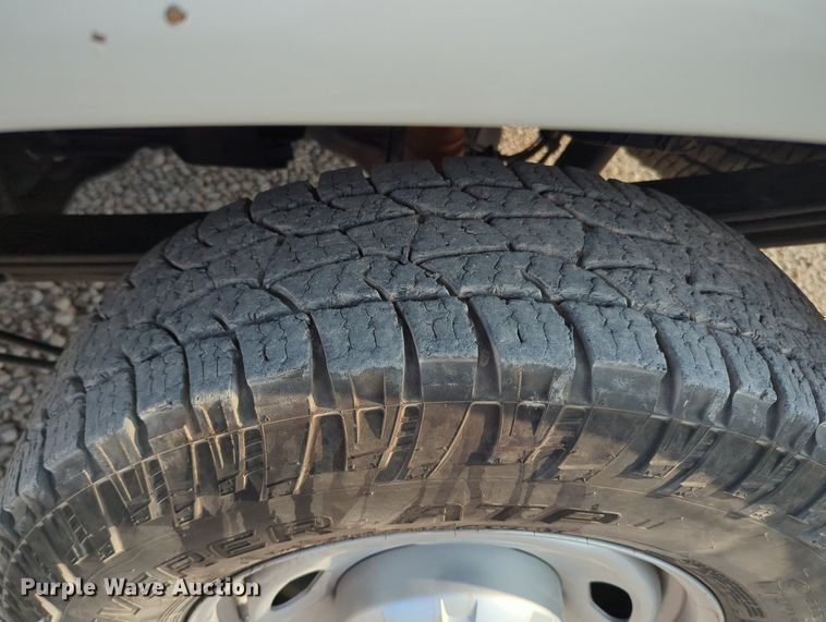 image for item MX9363 2019 Ford F250 Super Duty  SuperCab utility bed pickup truck