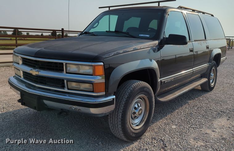 image for item MX9364 1999 Chevrolet Suburban  SUV