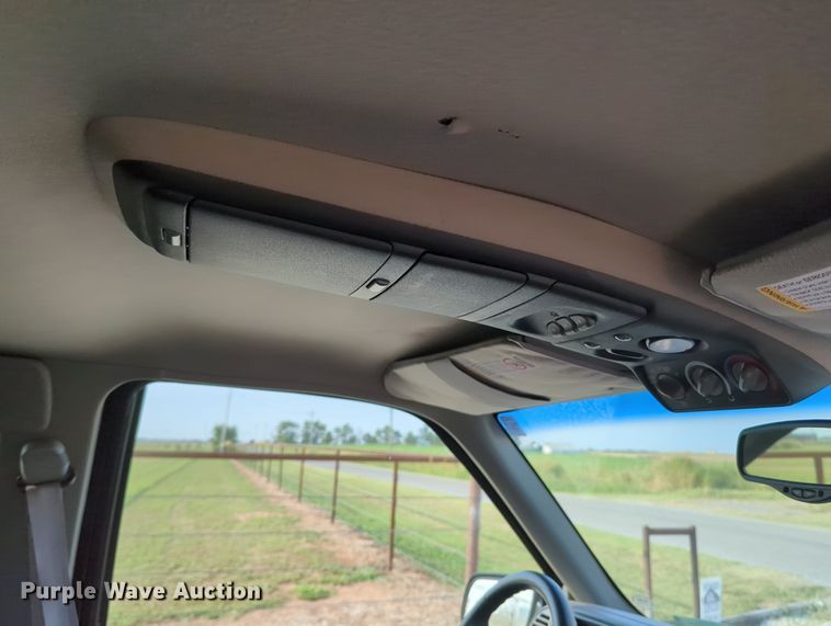 image for item MX9364 1999 Chevrolet Suburban  SUV