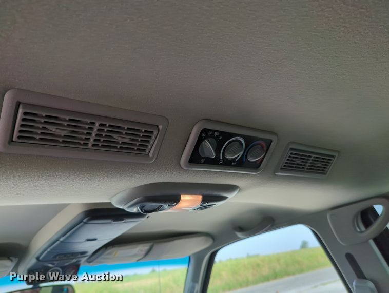 image for item MX9364 1999 Chevrolet Suburban  SUV