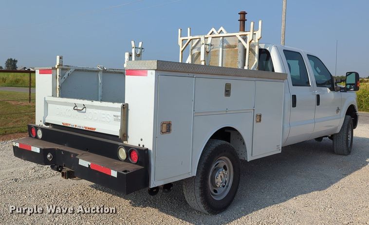 image for item MX9366 2014 Ford F350 Super Duty  Crew Cab utility bed pickup truck