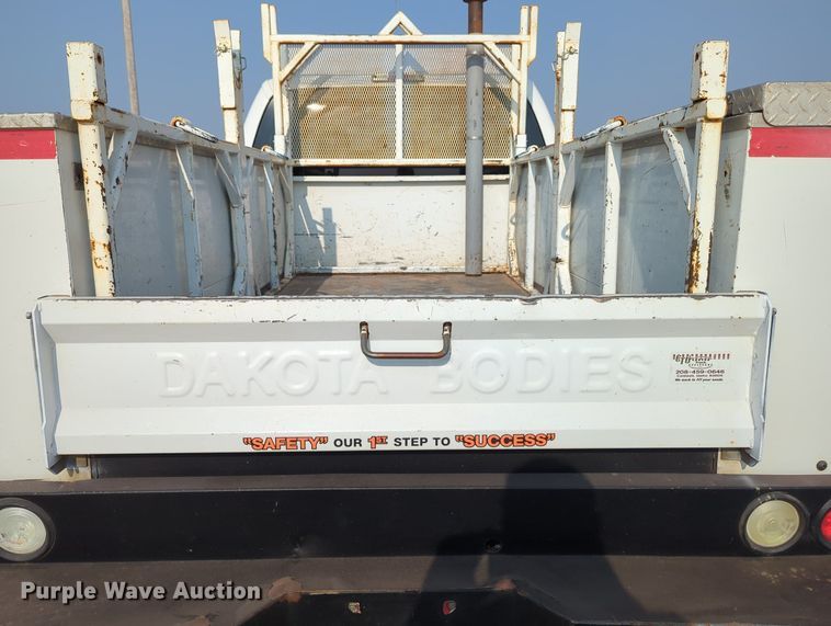 image for item MX9366 2014 Ford F350 Super Duty  Crew Cab utility bed pickup truck