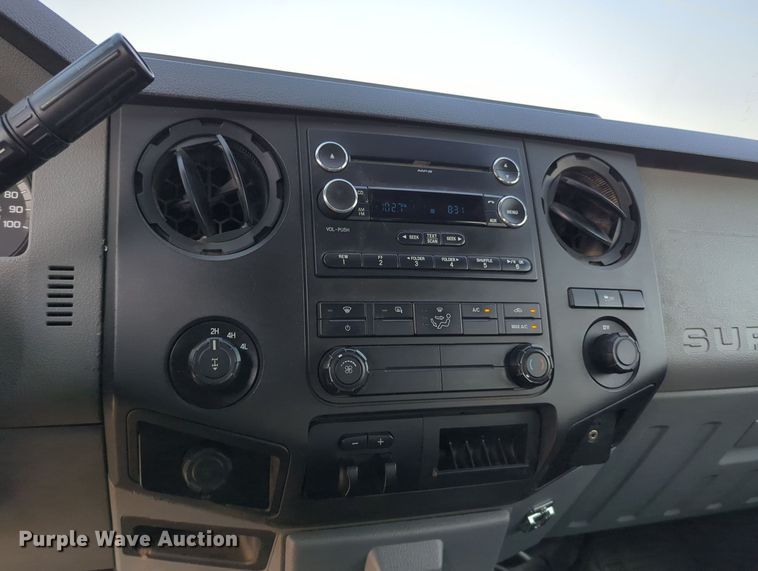 image for item MX9366 2014 Ford F350 Super Duty  Crew Cab utility bed pickup truck