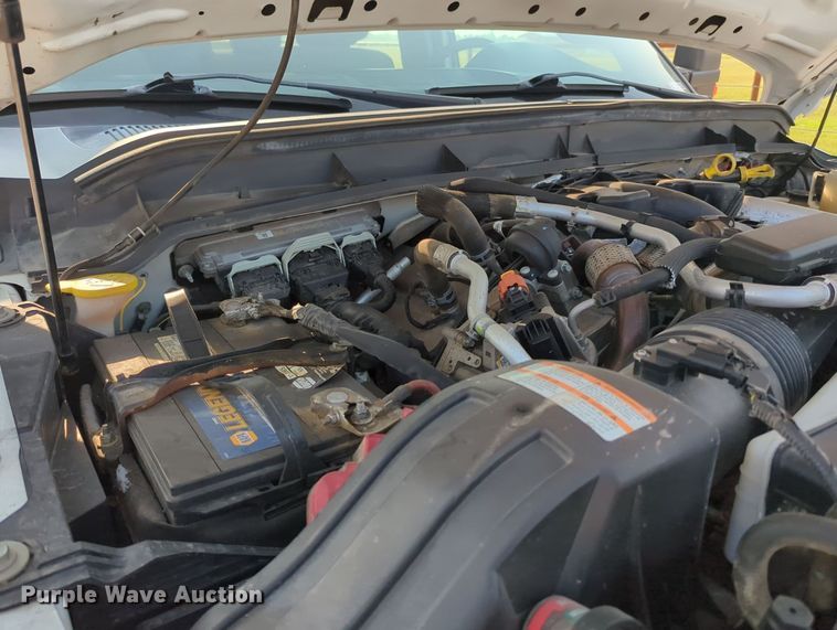 image for item MX9366 2014 Ford F350 Super Duty  Crew Cab utility bed pickup truck