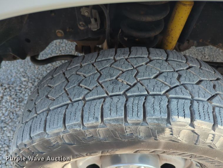 image for item MX9366 2014 Ford F350 Super Duty  Crew Cab utility bed pickup truck