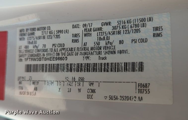 image for item MX9367 2017 Ford F350 Super Duty  Crew Cab pickup truck