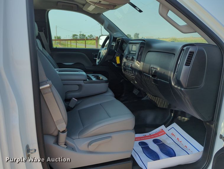 image for item MX9368 2016 Chevrolet Silverado 2500HD  pickup truck