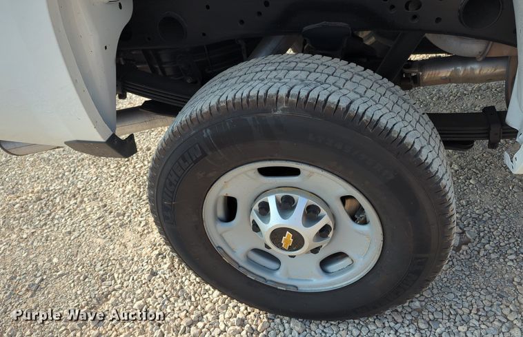 image for item MX9368 2016 Chevrolet Silverado 2500HD  pickup truck