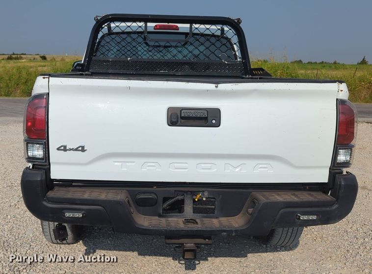 image for item MX9369 2019 Toyota Tacoma  Access Cab pickup truck