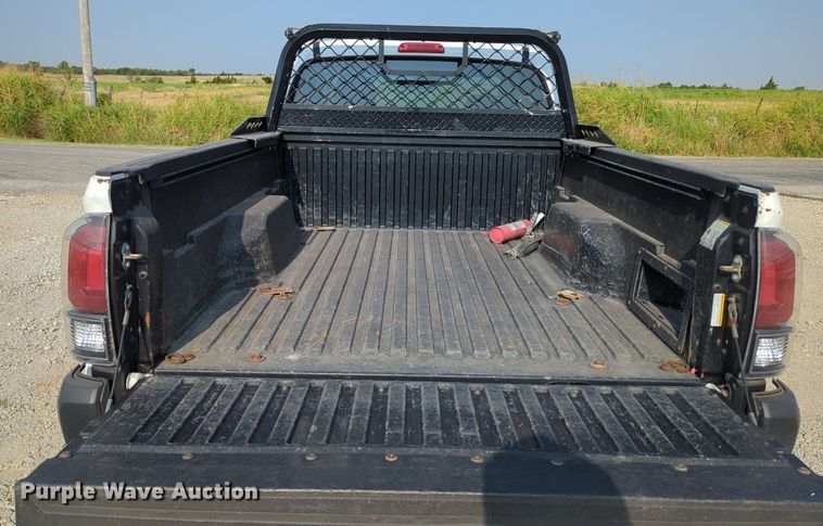 image for item MX9369 2019 Toyota Tacoma  Access Cab pickup truck