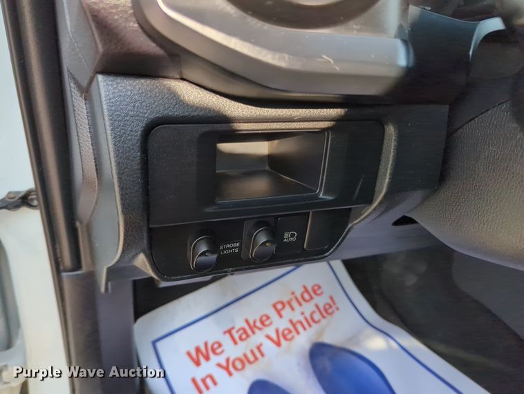 image for item MX9369 2019 Toyota Tacoma  Access Cab pickup truck