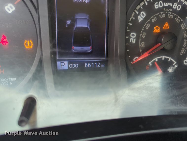 image for item MX9369 2019 Toyota Tacoma  Access Cab pickup truck