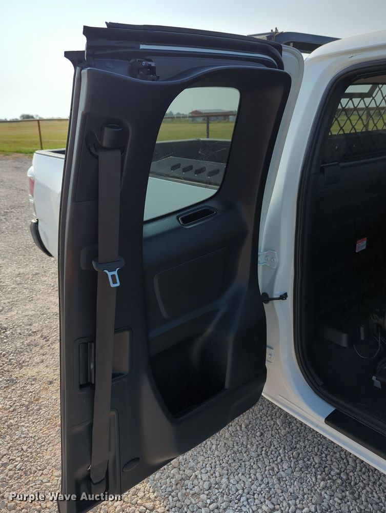 image for item MX9369 2019 Toyota Tacoma  Access Cab pickup truck