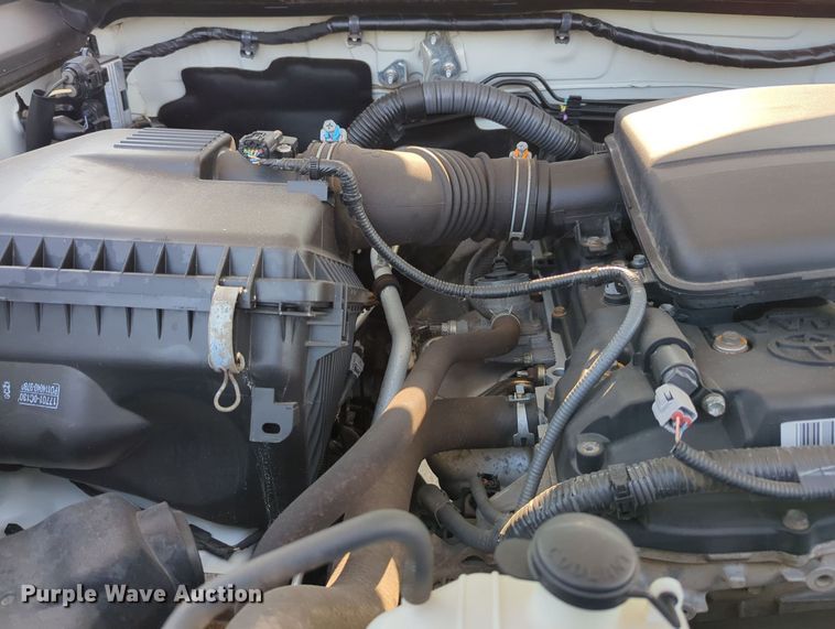 image for item MX9369 2019 Toyota Tacoma  Access Cab pickup truck