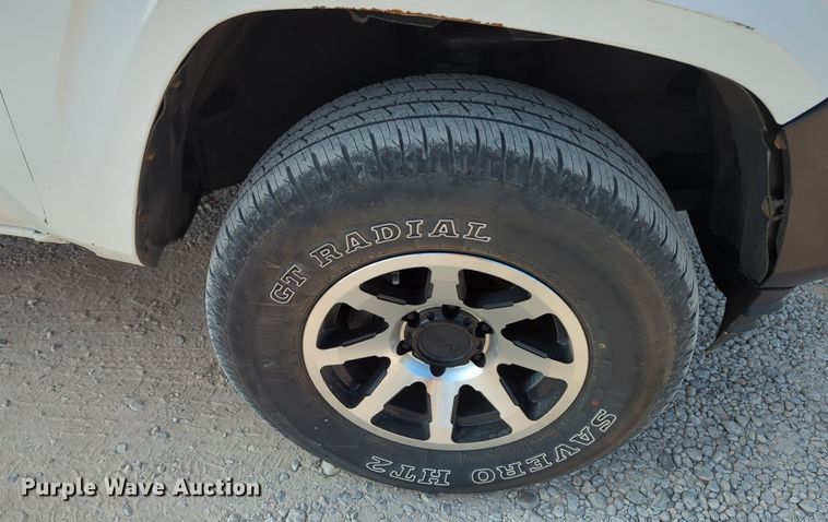 image for item MX9369 2019 Toyota Tacoma  Access Cab pickup truck