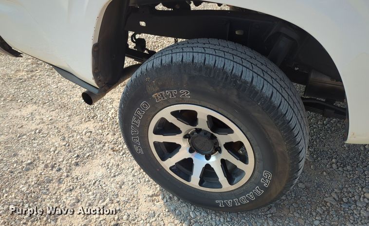 image for item MX9369 2019 Toyota Tacoma  Access Cab pickup truck