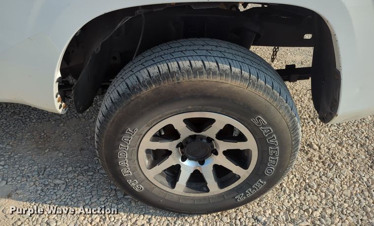 image for item MX9369 2019 Toyota Tacoma  Access Cab pickup truck