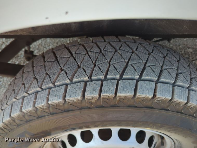 image for item MX9370 2006 Dodge Sprinter 2500  van with vacuum pump