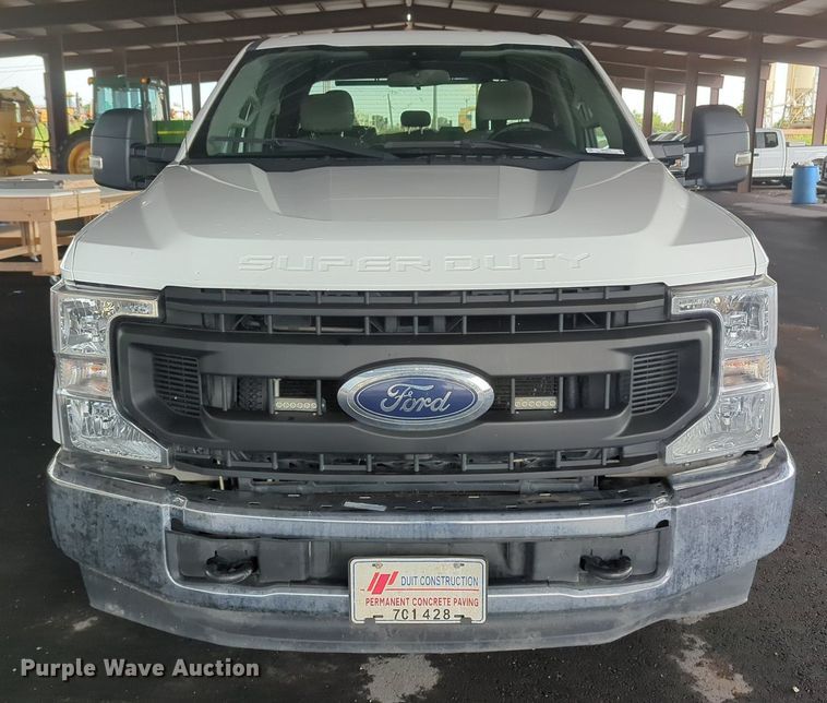 image for item MY9474 2020 Ford F250 Super Duty  Crew Cab pickup truck