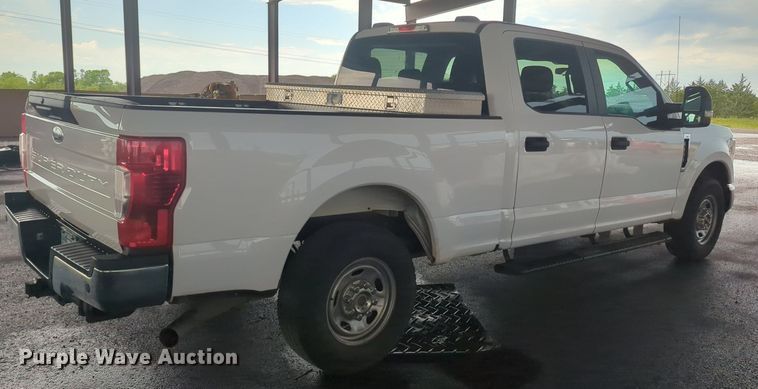 image for item MY9474 2020 Ford F250 Super Duty  Crew Cab pickup truck