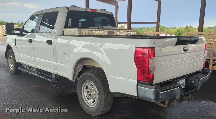 image for item MY9474 2020 Ford F250 Super Duty  Crew Cab pickup truck