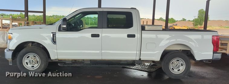 image for item MY9474 2020 Ford F250 Super Duty  Crew Cab pickup truck