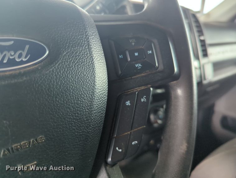 image for item MY9474 2020 Ford F250 Super Duty  Crew Cab pickup truck