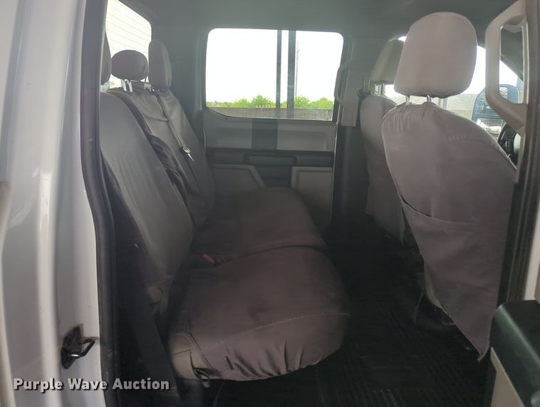 image for item MY9474 2020 Ford F250 Super Duty  Crew Cab pickup truck