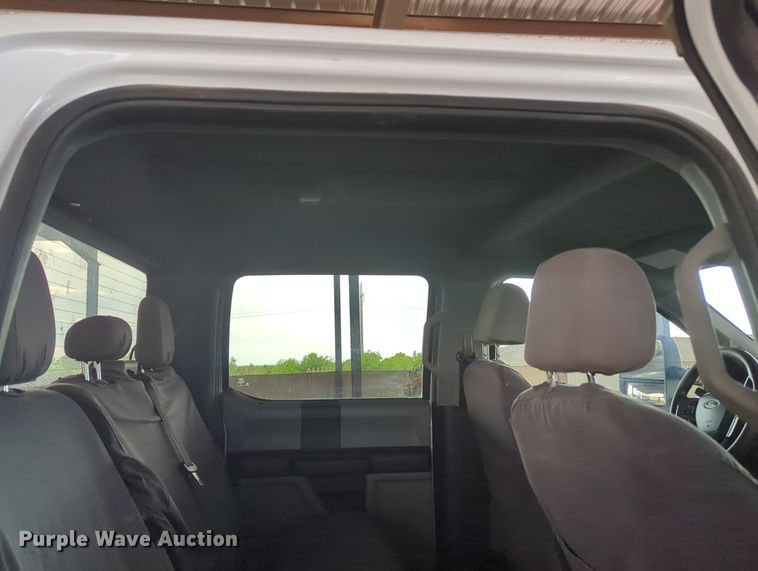 image for item MY9474 2020 Ford F250 Super Duty  Crew Cab pickup truck