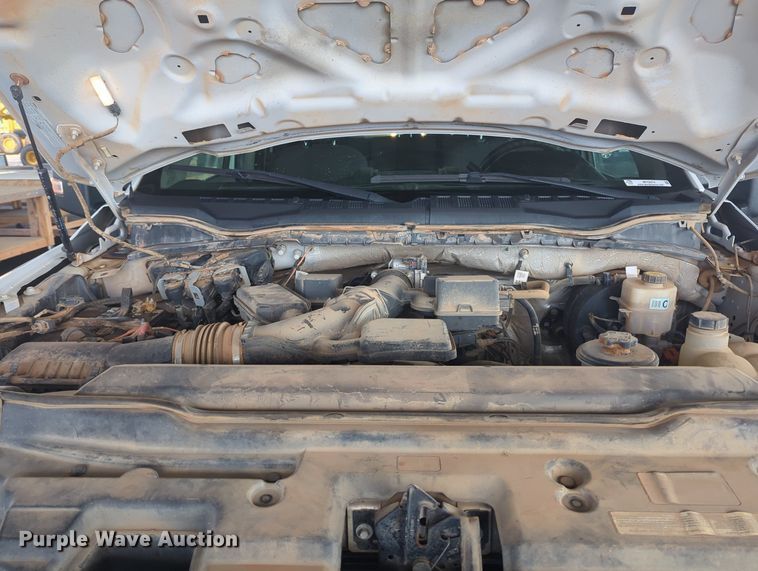 image for item MY9474 2020 Ford F250 Super Duty  Crew Cab pickup truck