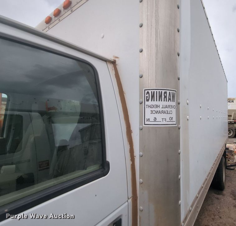 image for item MY9798 2012 Ford E450  box truck