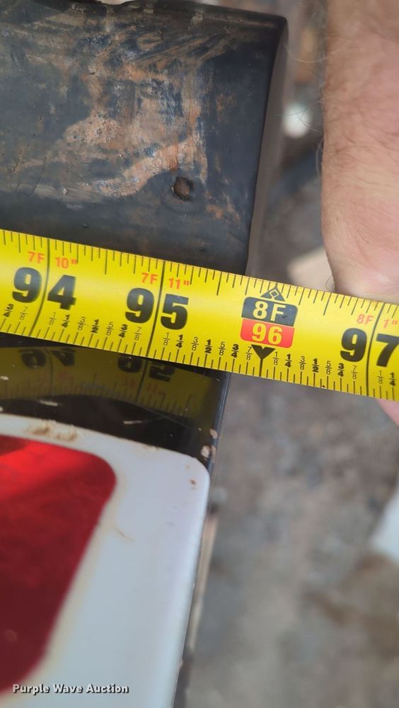 image for item MY9798 2012 Ford E450  box truck