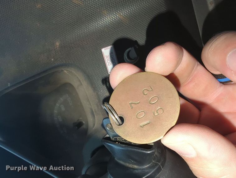 image for item MY9798 2012 Ford E450  box truck