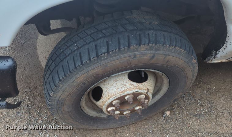 image for item MY9798 2012 Ford E450  box truck