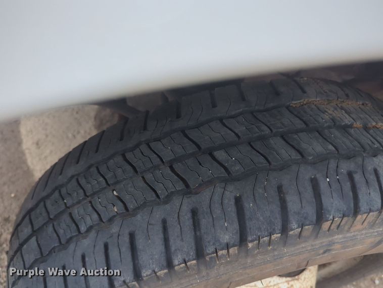 image for item MY9798 2012 Ford E450  box truck