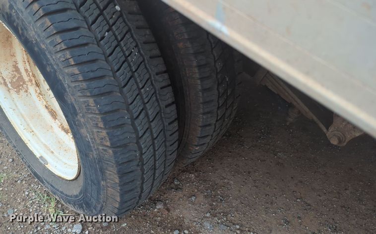 image for item MY9798 2012 Ford E450  box truck