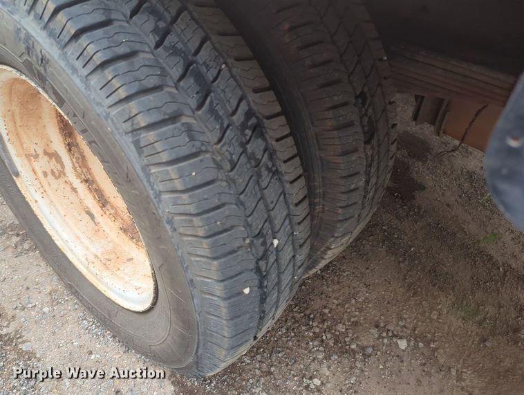 image for item MY9798 2012 Ford E450  box truck