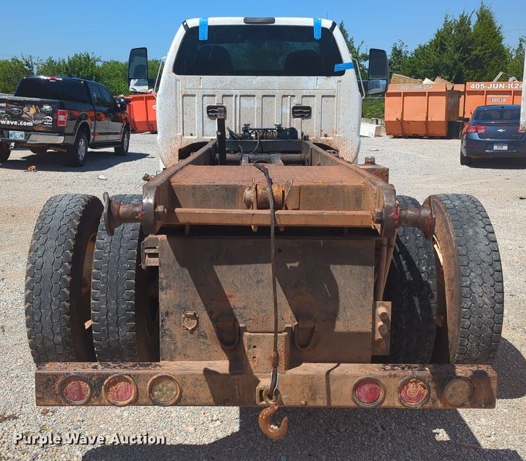 image for item MY9927 2017 Ford F650 Super Duty  roll-off container truck