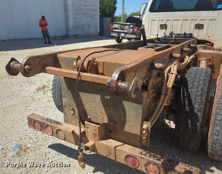 image for item MY9927 2017 Ford F650 Super Duty  roll-off container truck