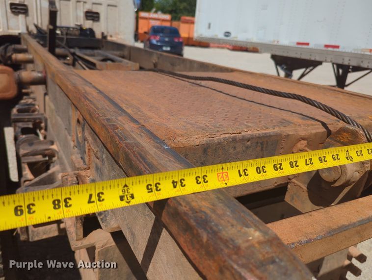 image for item MY9927 2017 Ford F650 Super Duty  roll-off container truck