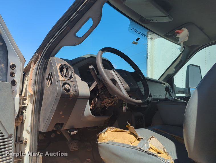 image for item MY9927 2017 Ford F650 Super Duty  roll-off container truck