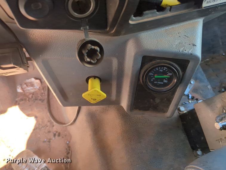 image for item MY9927 2017 Ford F650 Super Duty  roll-off container truck