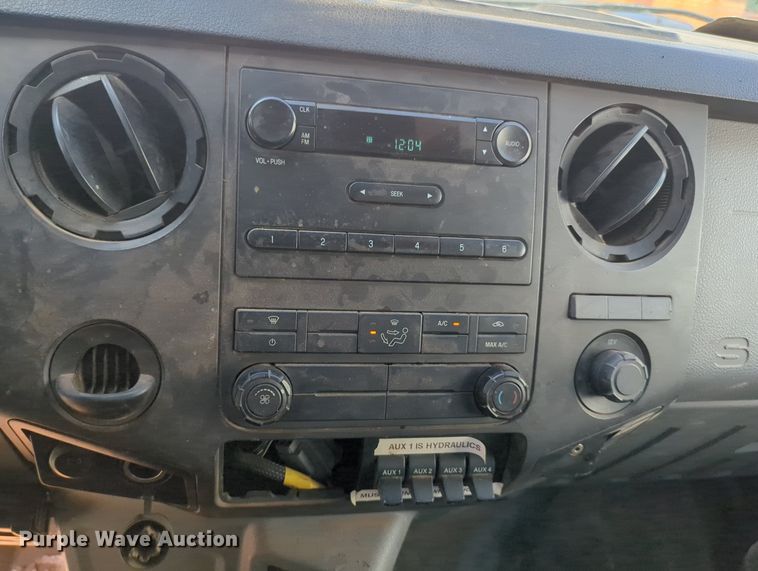 image for item MY9927 2017 Ford F650 Super Duty  roll-off container truck