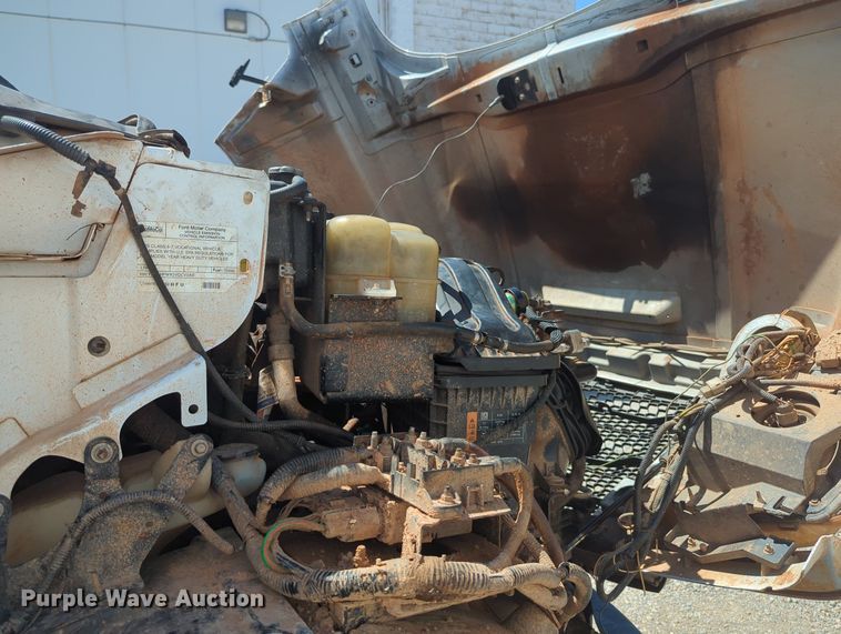 image for item MY9927 2017 Ford F650 Super Duty  roll-off container truck