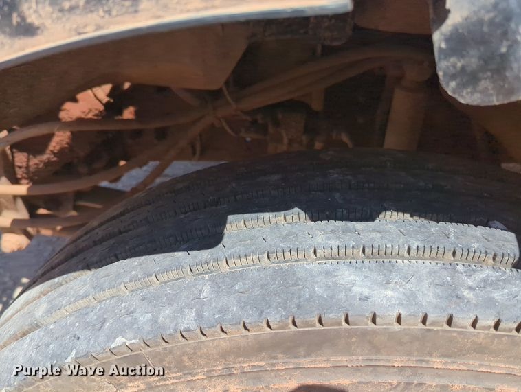 image for item MY9927 2017 Ford F650 Super Duty  roll-off container truck