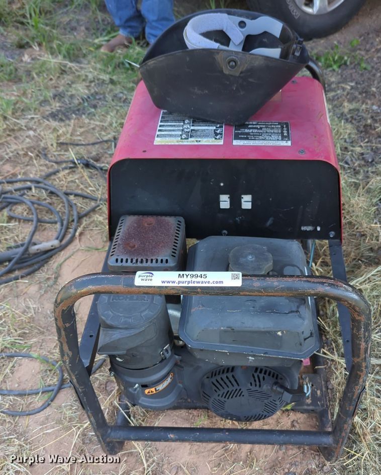 image for item MY9945 Lincoln Bulldog 5500  welder/generator