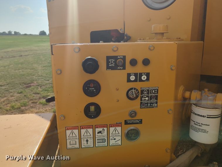 image for item MY9949 1999 Vermeer BC1250A  wood chipper