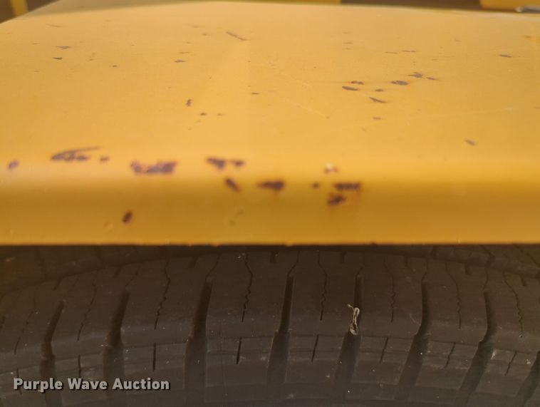 image for item MY9949 1999 Vermeer BC1250A  wood chipper