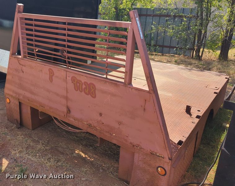 image for item MY9976 Flatbed